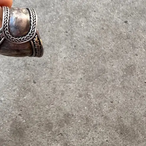 Vintage Native American 925 Sterling Silver Engraved Women’s Size 7.5” Blue