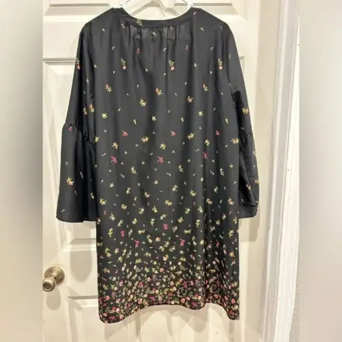 Old Navy  Rose Print Dress Shift Mini Tied Neck Bell Sleeve Satin size‎ Large