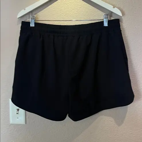 Peloton Women’s Black Running Shorts, Lined, Size Large