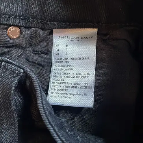 American Eagle Stretch Black Denim Mom Short High Rise Distressed Shorts size 0