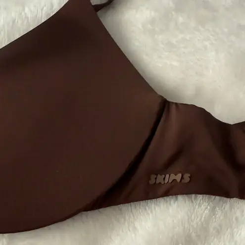 SKIMS  Wireless form super push-up bra