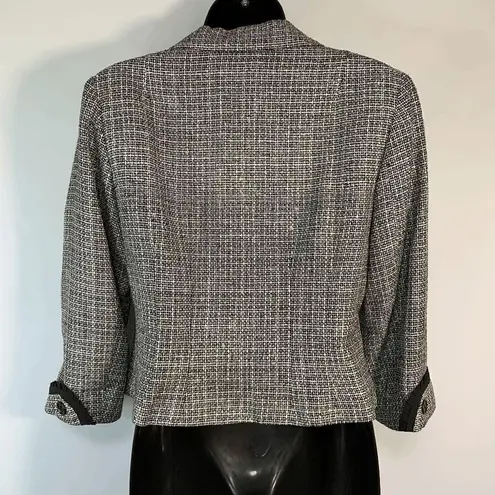 Cynthia Howie Women's Black Tweed Crop Silk Button Blazer Jacket Size Petite 4P