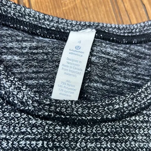 Lululemon Women’s  grey heavy long sleeve top size 4