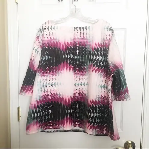 6th & Lane Geometric Print Pink Scuba Top Size 18