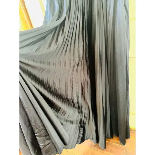 AMUR Black Satin Pleated Bustier Rib Cut