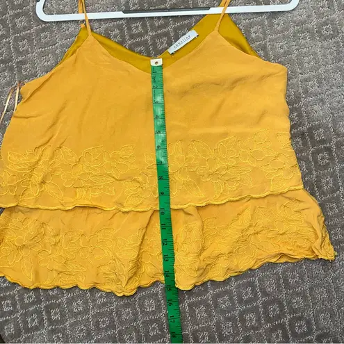Abbeline South Moon Mustard Yellow Embroidered Layered Cami Tankop, Size Medium