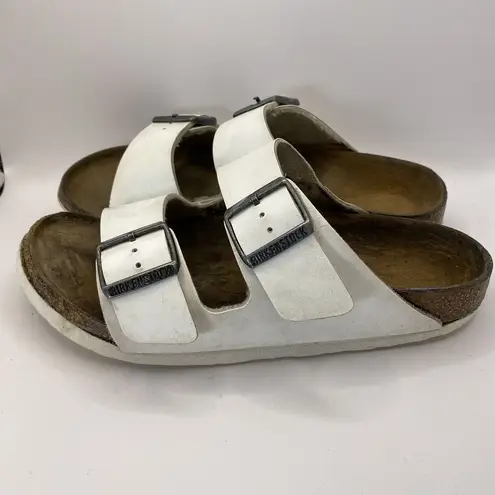 Birkenstock  Arizona Womens Sandal White US W6 EU37 based on comparable shoes