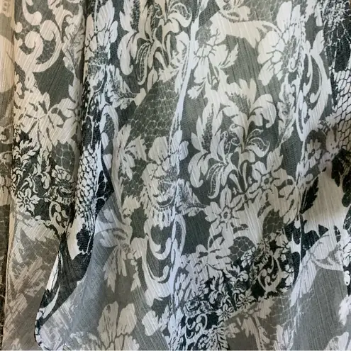 Susan Graver GRAY AND WHITE FLORAL PRINT SLEEVELESS WATERFALL KIMONO (XXS)