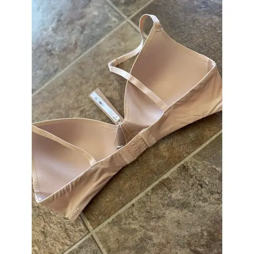 SKIMS Wireless Form T-shirt Bra Sand Size 36B