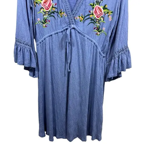 NWT ASOS Floral Embroidered Bell Sleeve Maternity Dress Size 4 Feminine Boho Blue