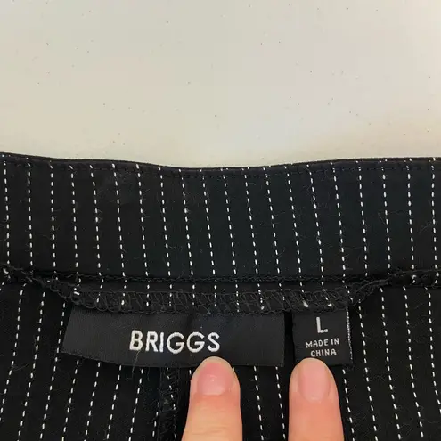 Briggs New York EUC | BRIGGS women’s black white vertical striped pull on dress pants — large
