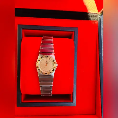 VERY DRESSY OMEGA CONSTELLATION watch 💖💖💖 Gold