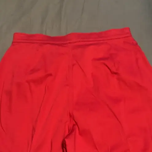 Bill Blass  Red capris