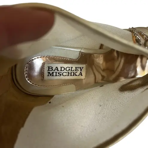 Badgley Mischka Lianna Booties Women's Sz 8M Champagne Satin Embellished Heels