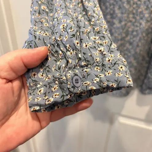 Suzanne Betro Tunic Top Womens Size 1X Tie Neck Ditsy Floral Print Boho Blue