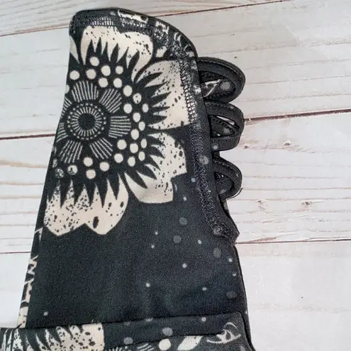 Members Mark the Legging gray pink crisscross ankle small buttery soft