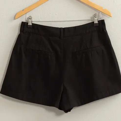 Double Zero  Black Pleated Shorts Button Zip Closure Size Large - Image 2