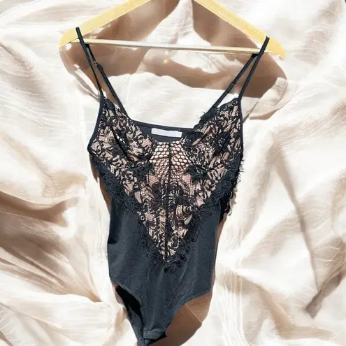 Vera & Lucy Lace V Neck Bodysuit