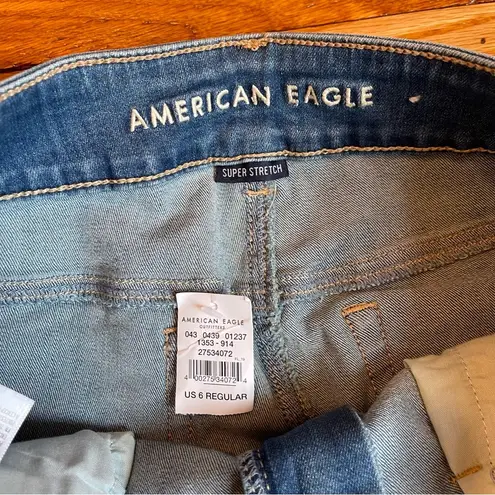 American Eagle NWT  Artist Crop Jeans Capris Women Size 6 Summer Super Stretch