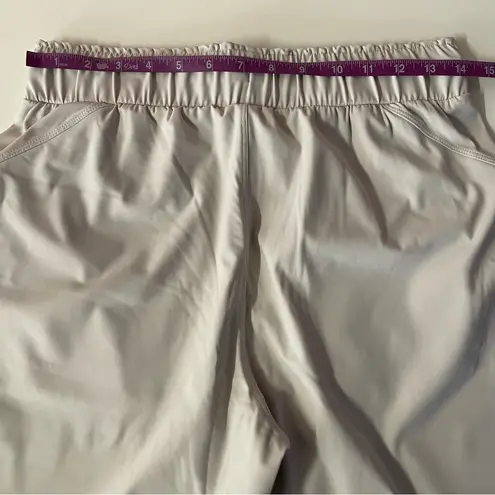 32 Degrees Cool Beige Capri Pants Size XS EUC