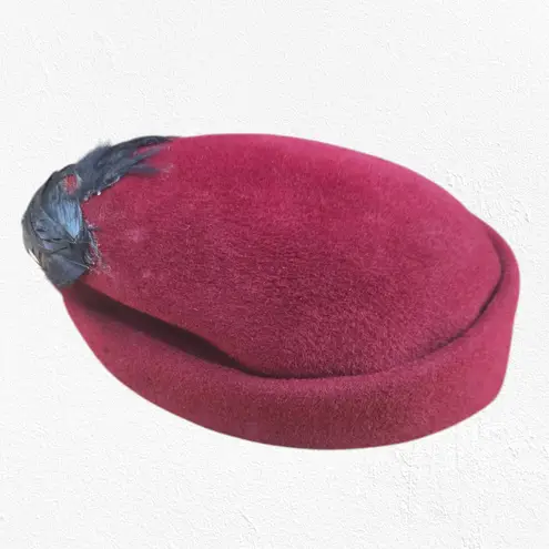 1950s Vintage Burgundy Wool Hat Black Feathers Mid
