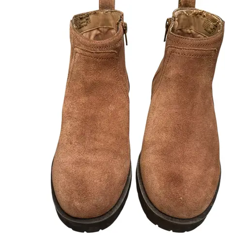 Vionic Aslynn Sz 9.5 lug sole Sherpa lined water repellent boots orthotic shoes