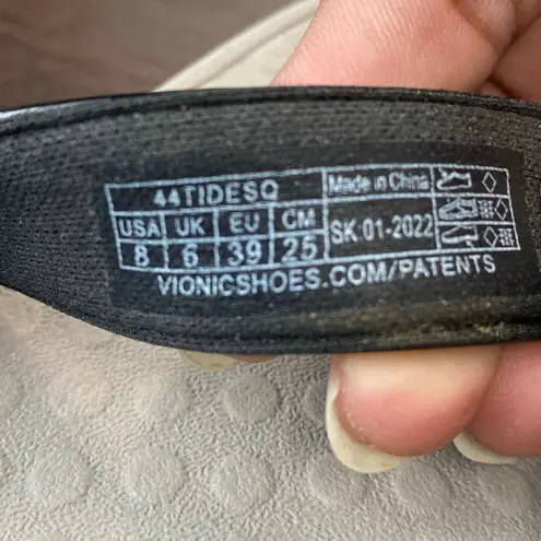 Vionic Tide sandals, women’s size 8