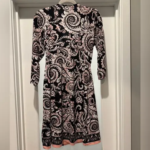 ECI BEIGE by Black and Pink Size 6 3/4 Sleeve Dress Paisley, Tie at Waist, Cute