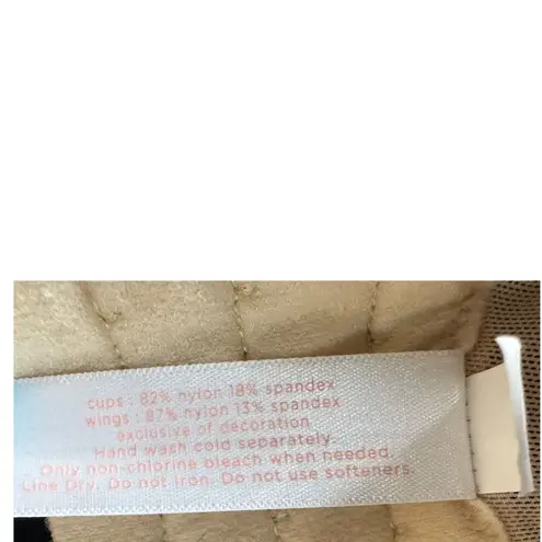 Cacique Smooth Lightly Lined Balconette Bra Size 44F