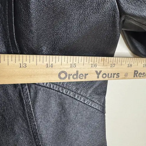 Jaclyn Smith Jacket Womens Small soft Leather Petite Zip Up Classic Coat y2k