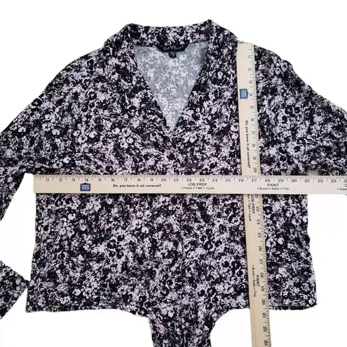 Velvet Heart Wrap Tie Floral Blouse Womens Medium Long Sleeve Button Up