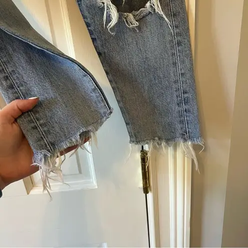 Moussy Vintage Creston Distressed Tapered Light Blue Jeans Size 24"