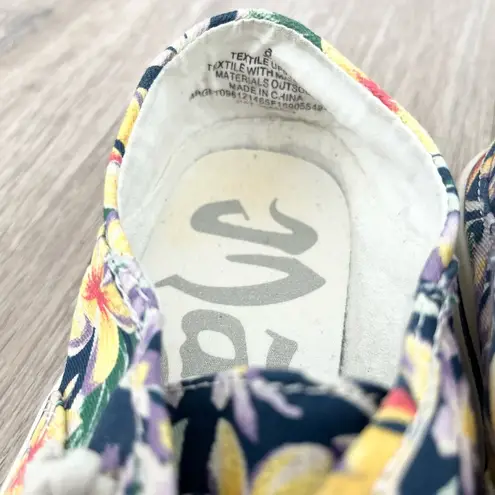 Mad love Women’s Kendra Floral Canvas Lace Slip On Sneakers Shoes Size 6