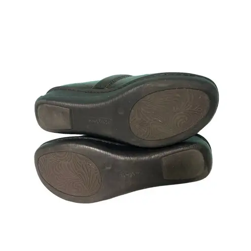 Elegant Embossed Leather Clogs Slip