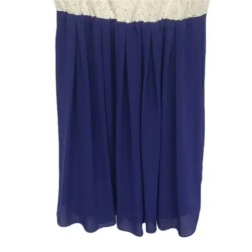 Alythea â A-line Upper Lace Blue/IvoryâDressâSizeâMedium