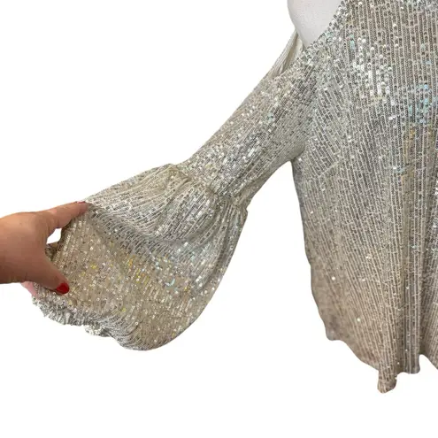 CeCe Womens Top Sz XL Silver Sequined Long Sleeve Cold-Shoulder Blouse New Years