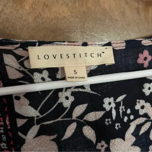 Love Stitch Bohemian Gorgeous V Neck Blouse. Size Small