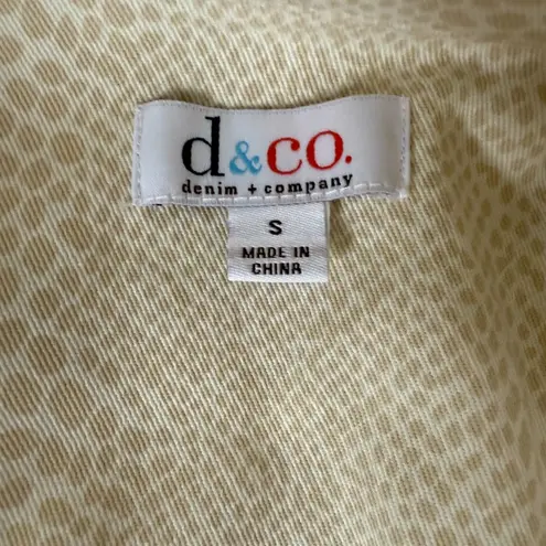 Denim & Co cream colored spotted collared 3/4 sleeve jacket size small