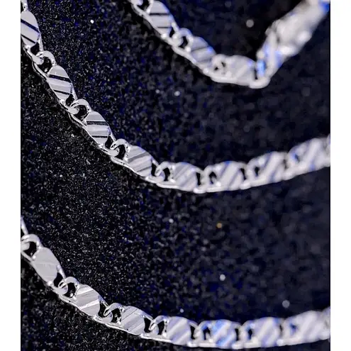 Boutique Flat Mariner Chain Necklace | White Gold Plated Silver