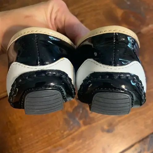 Elie Tahari Patent Leather Loafers Black White size 5