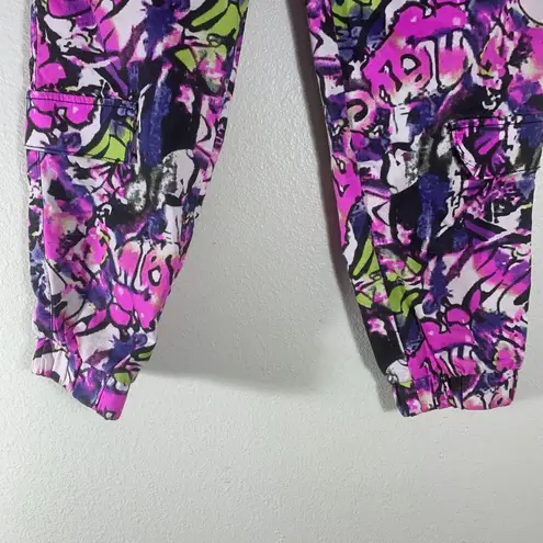 VIP Jeans Graffiti Streetwear Print Stretch Cargo Jogger Pants in Size 7 or 28 White