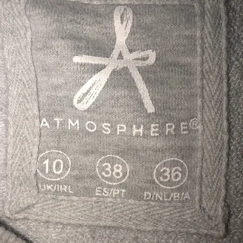 Atmosphere 𝅺 Floral Embroidered Pullover Sweatshirt