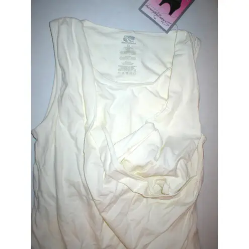 New NWT Womens Marika Bra Top Tank Yoga Pilates XS Off White Shape Tummy Control