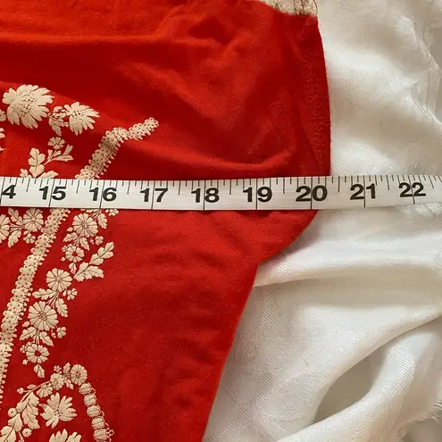 Carol Rose Sleeveless Orange top with lace detail L