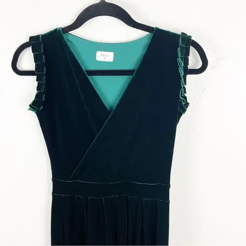 DESIR COUTURE Dark Emerald Green Velvet Side Split Pleated Waist Maxi Dress