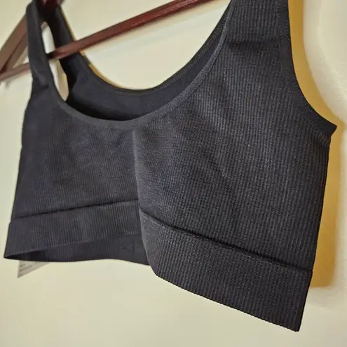 Capezio Black Seamless Ribbed Bra Top Medium/Large Dance Activewear NWT Neutral