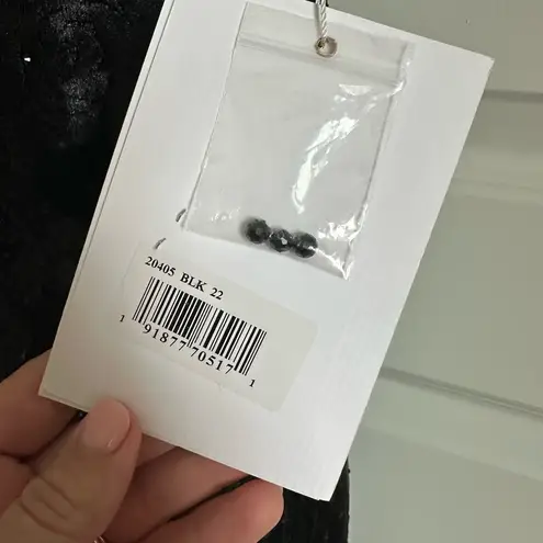 Mac Duggal Mac Duggal Embellished Floral Cap Sleeve A Line Gown Black 20405- NwT