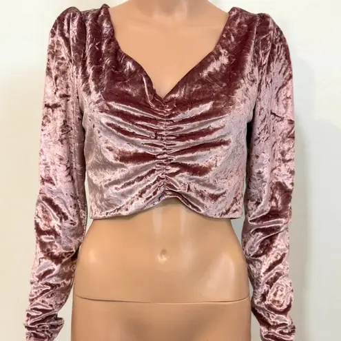 WAYF small ruched crushed velvet puff sleeve crop top TLS2 3038