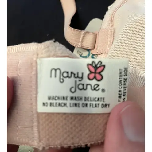 Vintage Mary Jane Bra Womens 34B Beige Style 72 Seamed Unlined Made USA 80s Size undefined
