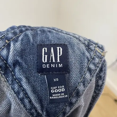 Gap  Denim Bib Shortalls Overalls Cut-Off Distressed Jean Shorts size XS